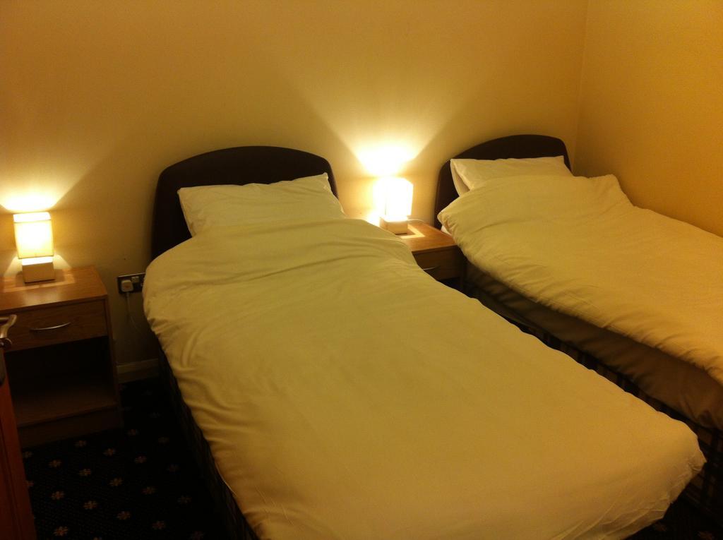 The Swan Bed & Breakfast Kineton  Room photo